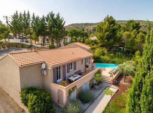 Villa in Caunes-Minervois with Private Pool