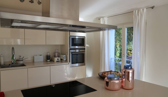 Villa in Coppet, 15 min from Geneve, 50 min from Megeve