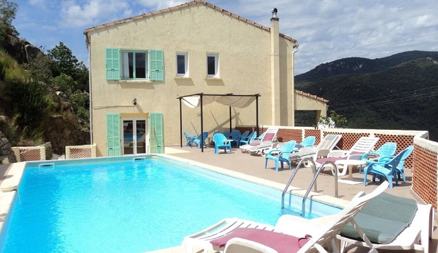 Villa in Corsica 18 pers Swimming pool, GR20 40 "Sea: Propriano 25" Bonifacio