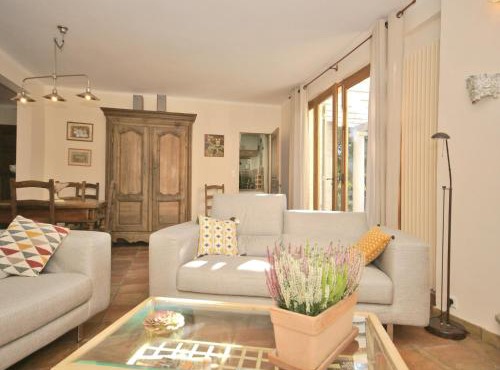 Villa in Crillon-le-Brave near Mont Ventoux