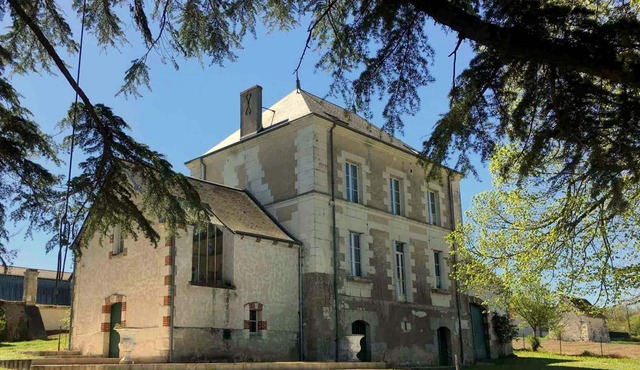 Villa in Cussay with Pool and Scenic Views