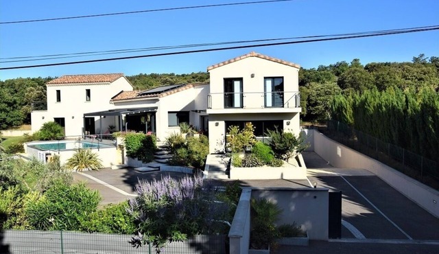 Villa in Drome provençal near Grignan
