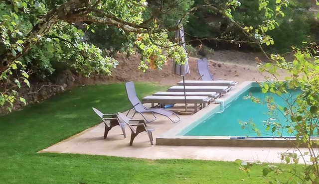 Villa in Entrecasteaux with Private Pool