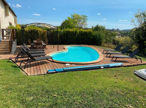 Villa in France with Private Pool and Garden