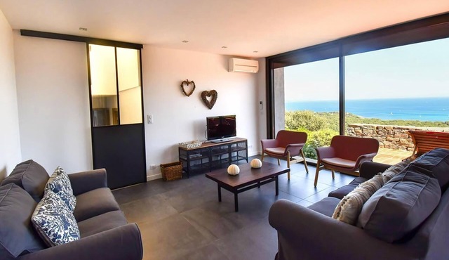 Villa in Gaou with Sea View and Beach