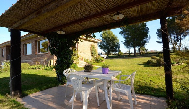 Villa in Garrigoles with Private Pool