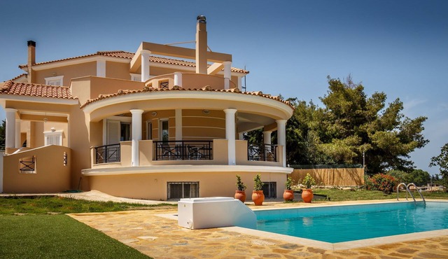 Villa in Kalpaki with Private Pool