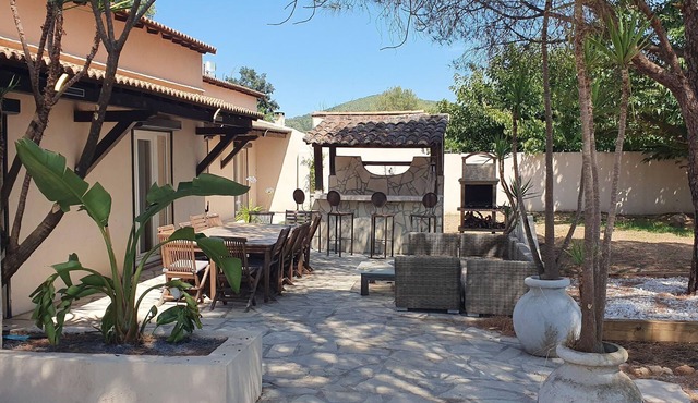 Villa in La Crau with private pool