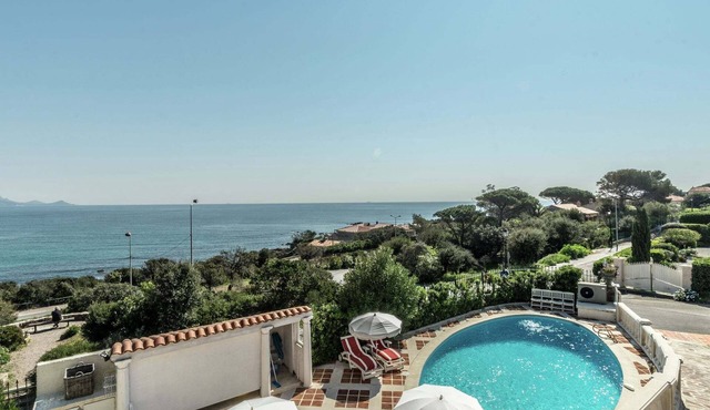 Villa in Les Issambres near the Sea