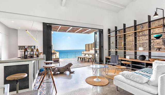 Villa in Llafranc by the Sandy Beach