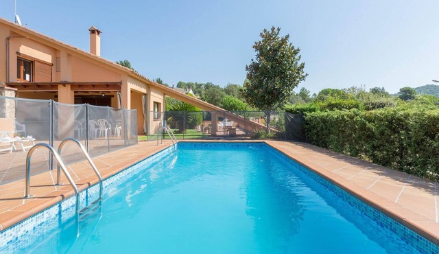 Villa in Lloret de Mar with Private Pool
