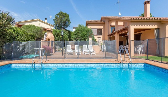 Villa in Lloret de Mar with Private Pool