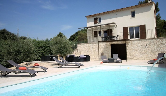 Villa in Lubéron with Saltwater Pool