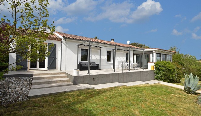 Villa in Malves near Carcassonne Pool