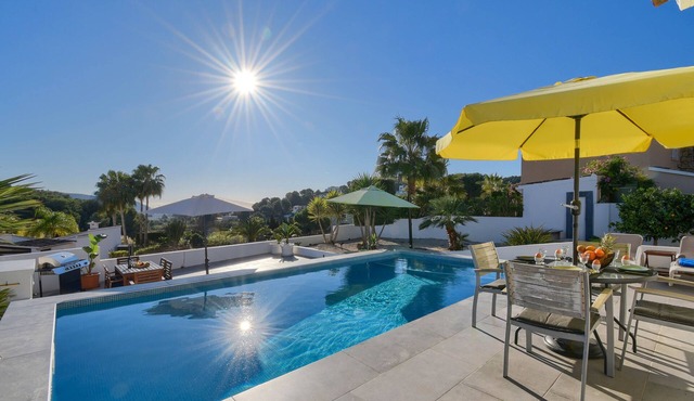 Villa in Moraira, Costa Blanca, Spain with private pool for 6 persons