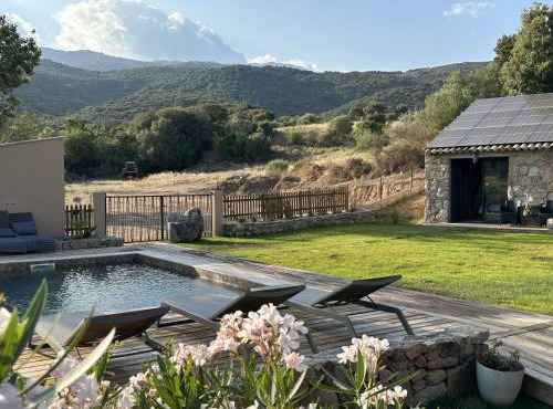 Villa in nature & heated pool - Figari