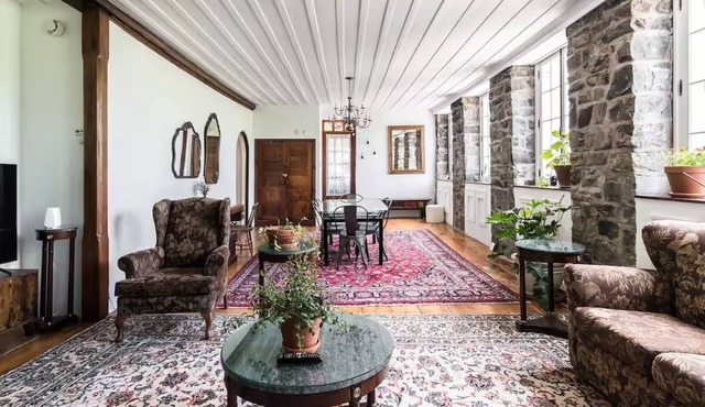 Villa in old port Montreal