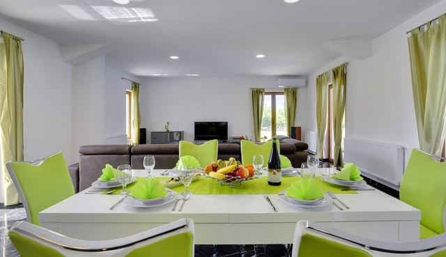 Villa in Pazin with Private Pool
