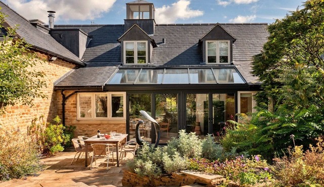 Villa in Pollença with Sea Views & Pool