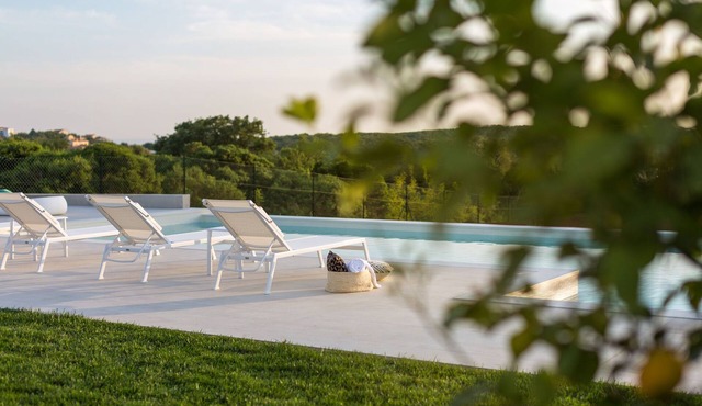 Villa in Pula with Pool near Roman Ruins