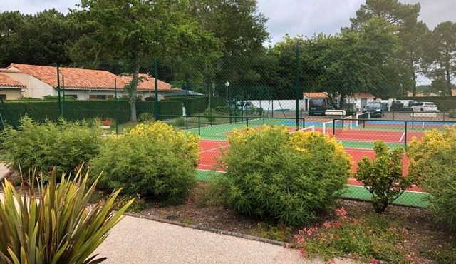 Villa in residence les villas de la Palmyre swimming pool tennis 3 km beach