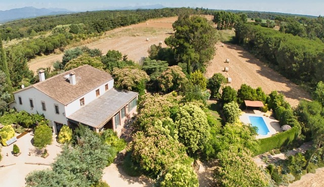 Villa in Spain for 20 people, near beaches