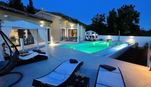 Villa in Starigrad with heated pool