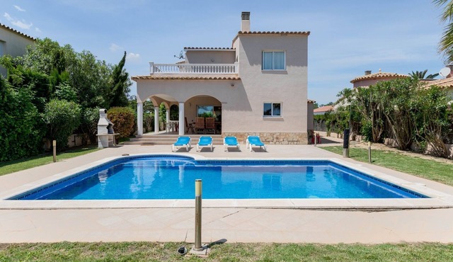 Villa in Sant Pere near Sea Beach and Pool