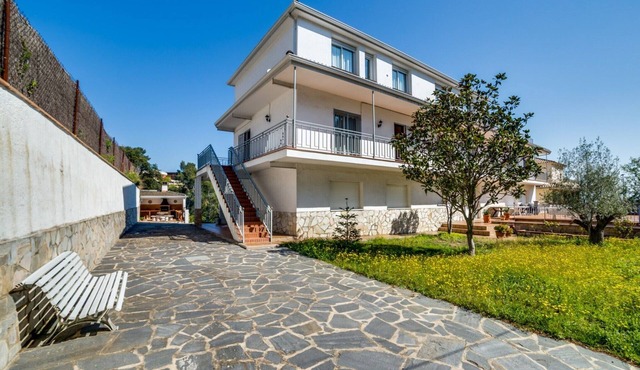 Villa in Sant Genís near Costa Brava Beaches