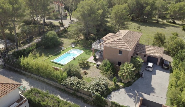 Villa in SEASIDE with SWIMMING POOL for 10 people