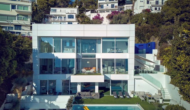 Villa in Sitges |Pool|Jacuzzi|BBQ|Views|AC|12P