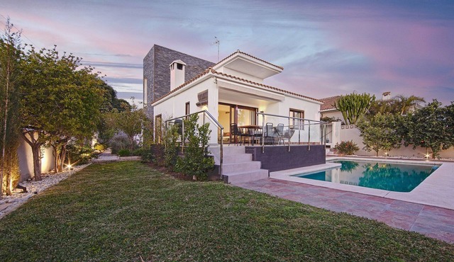 Villa in Spain near Beach & Private Pool