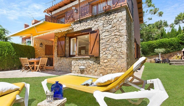 Villa in Spain near Sandy Beach & Mountain Views