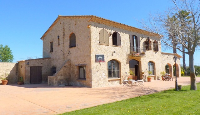 Villa in St Pere Pescador near Beach