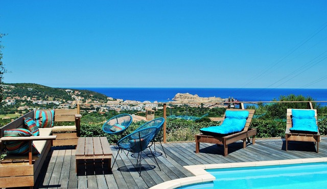 VILLA IN SURGENTA HAVRE DE PEIX