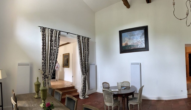 VILLA in the countryside in vast private property of 13 hectares.