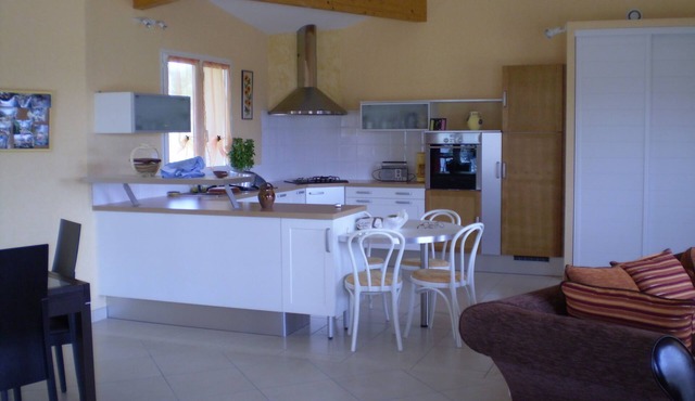 Villa in the countryside (sonnay)