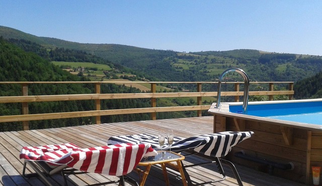 VILLA IN THE HEART OF THE ARDÈCHE FOR RENT