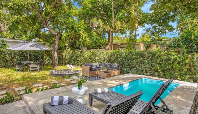 Villa in the heart of design district! POOL+LOCATION