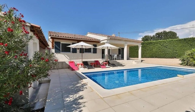 Villa in the Provencal sun among vineyards and olive groves