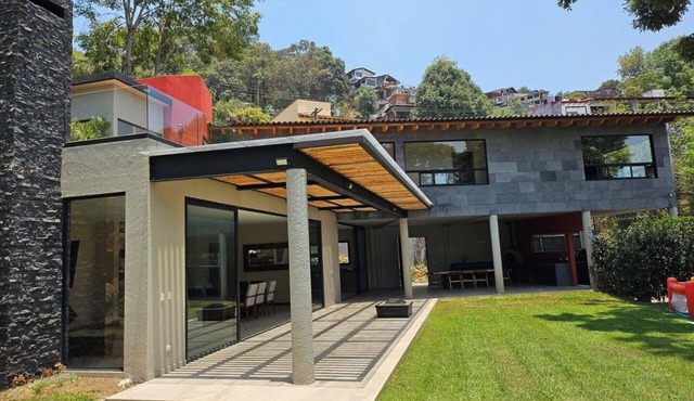 Villa in Valle de Bravo