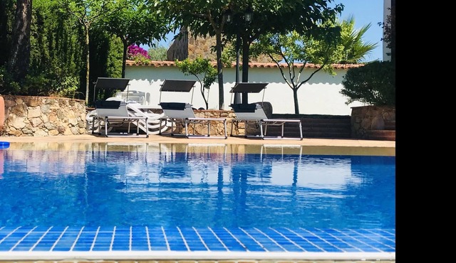 Villa Infinity by Costabravaway