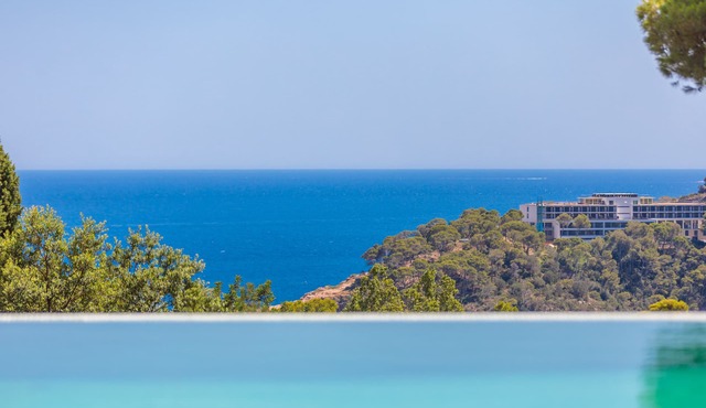 "Villa Irina in Begur: Luxury and Sea Views Near the Beach"