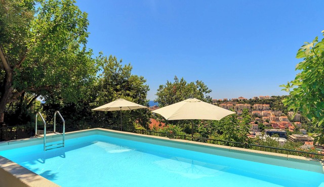 Villa Isanda - Four Bedroom Villa, Sleeps 8