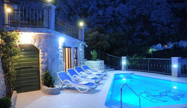 Villa Ivo i Bepo in Makarska, heated pool
