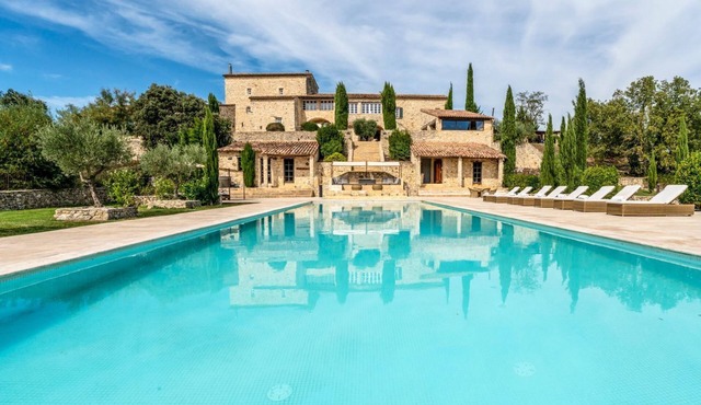 Villa Jolivet - Ten Bedroom Villa, Sleeps 19