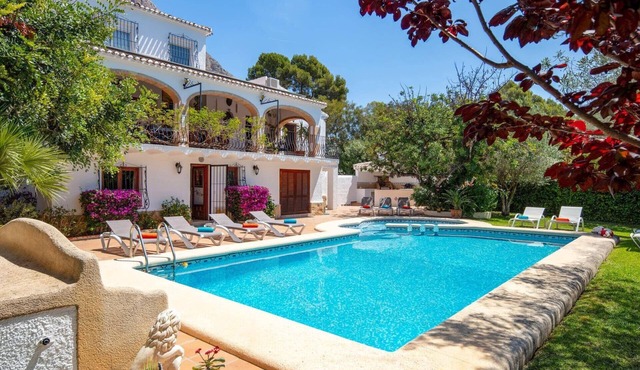 Villa Jacqueline by Villa Plus