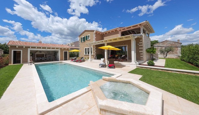 Villa Jakob: A Luxurious Oasis with a Private Pool and Sauna in the Heart of Istria