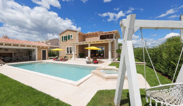 Villa Jakob by Villas Guide