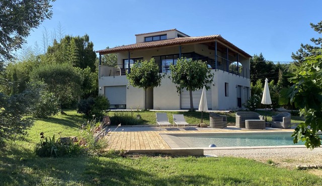 Villa Japandi with view - en Uzège